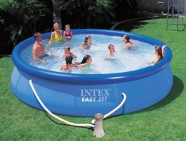 Inflatabble swimming pool